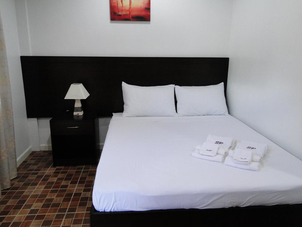 Susan'S Place Bed And Breakfast Puerto Princesa Szoba fotó