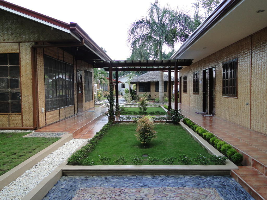 Susan'S Place Bed And Breakfast Puerto Princesa Kültér fotó