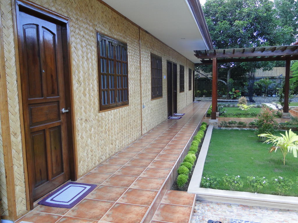 Susan'S Place Bed And Breakfast Puerto Princesa Kültér fotó