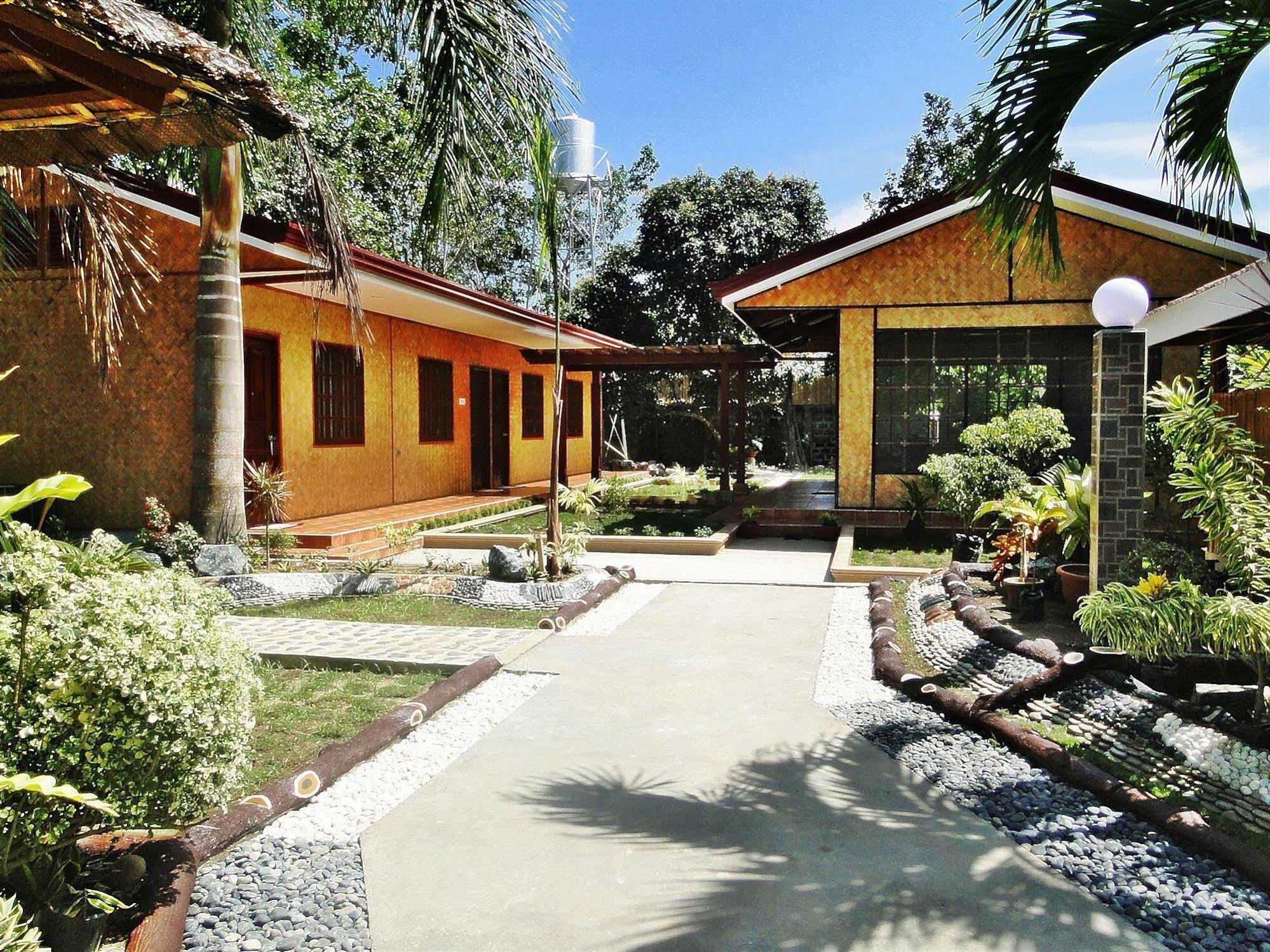 Susan'S Place Bed And Breakfast Puerto Princesa Kültér fotó